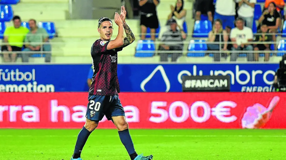 Jaime Seoane, en uno de sus últimos partidos con el Huesca la pasada temporada.