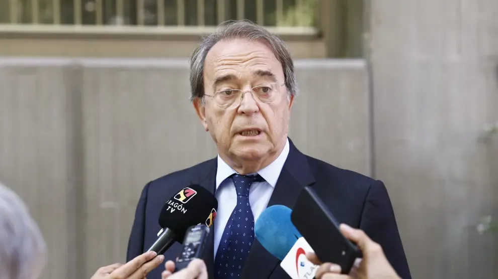 El consejero de Hacienda, Carlos Pérez Anadón, tras participar en el Consejo de Política Fiscal y Financiera.