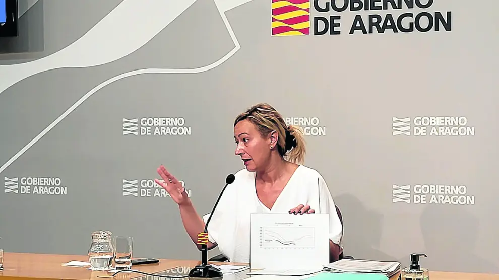 Marta Gastón, consejera de Economía, Planificación y Empleo, durante la rueda de prensa.