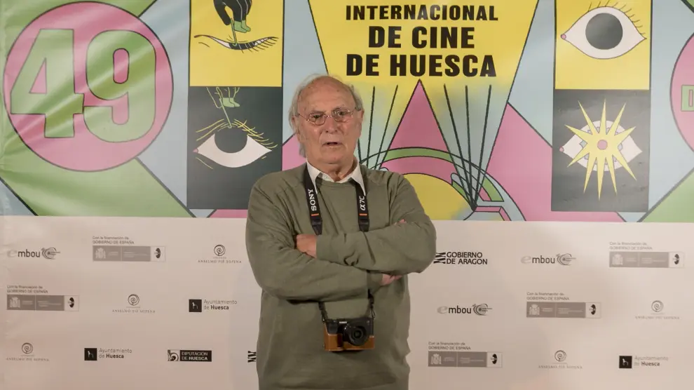 Carlos Saura, posando en el Festival de Cine de Huesca en 2021.