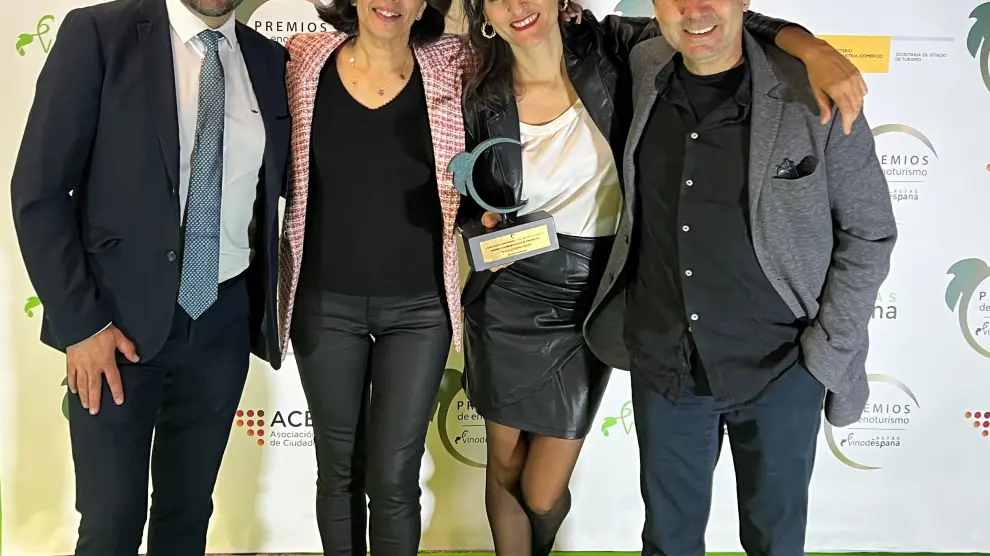 La Ruta del Vino Somontano está entre los galardonados durante la gala de los Premios de Enoturismo.