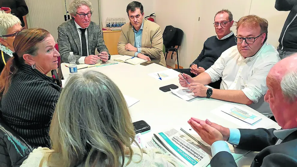 Reunión de empresarios de la zona oriental y Ceos Huesca con el director general de Transportes.