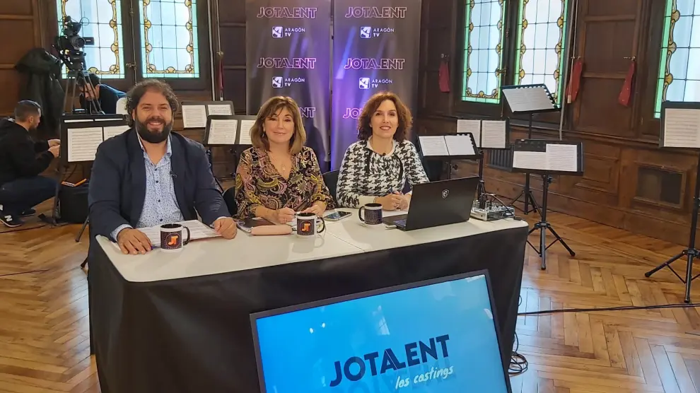 Sergio Aso, Mafer Jiménez y Arantxa Urzay, en la Casa de la Música de Huesca