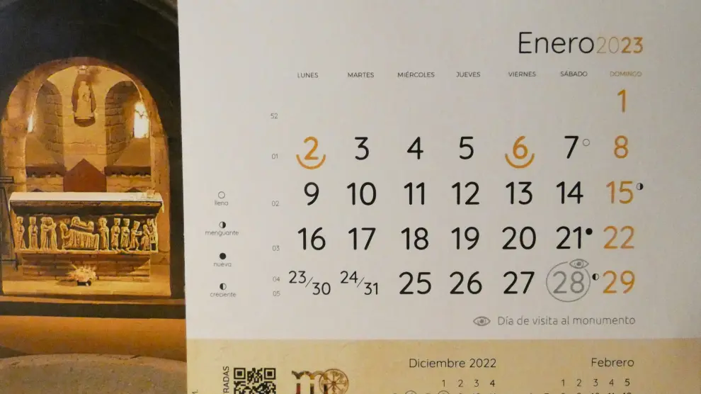 Este año se han editado 1.300 calendarios que tiene amplia información en un código QR.