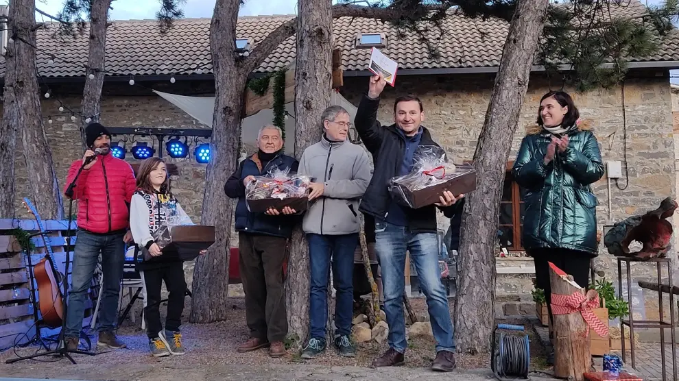 Santa María de Buil, Mondot y Arcusa recibieron una cesta con productos de kilómetro cero.