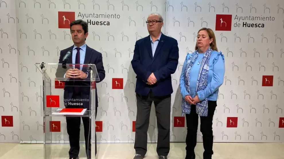 Luis Felipe, José María Romance y Rosa Gerbás, durante el balance del mandato 2019-2023.