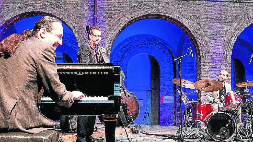El pianista Lluís Coloma actuará en Binéfar el 12 de marzo.