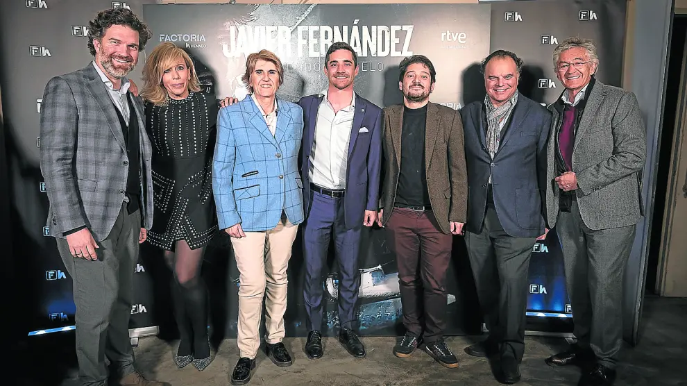 Íñigo de Yarza, María Eizaguirre, Paloma del Río, Javier Fernández, Alberto Fernández, Fernando de Yarza y Pepe Quílez, ayer en Madrid.