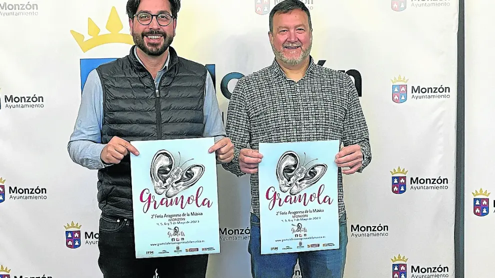 Miguel Hernández y Antonio Villanova presentaron el cartel.