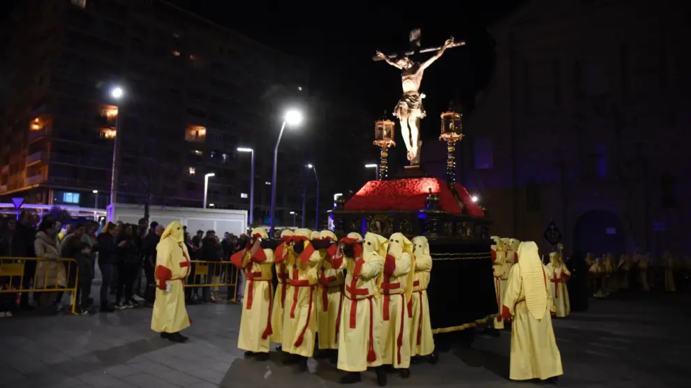 La procesión ha salido de la iglesia de Santo Domingo y San Martín.