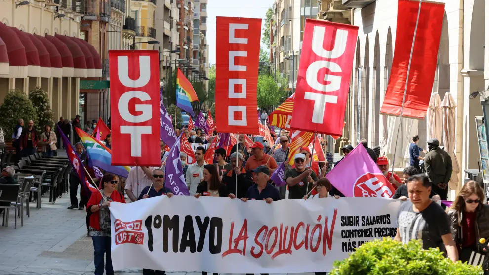 Manifestación realizada por el centro de la capital oscense con motivo del 1 de mayo el año pasado.