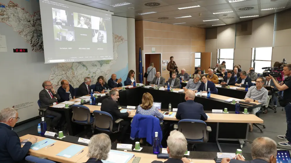 Reunión de la Junta de Gobierno de la Confederación Hidrográfica del Ebro celebrada este miércoles en Zaragoza.