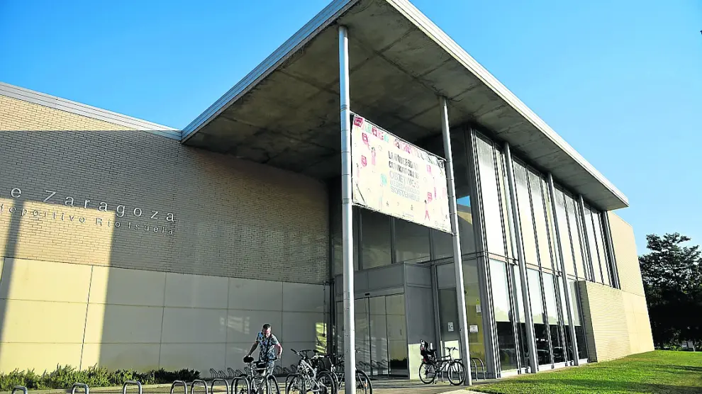 Facultad de Ciencias de Salud y del Deporte en el campus de Huesca