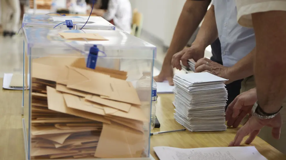 Este domingo se han elegido en las urnas 208 representantes en un hemiciclo que está compuesto por 265 escaños.