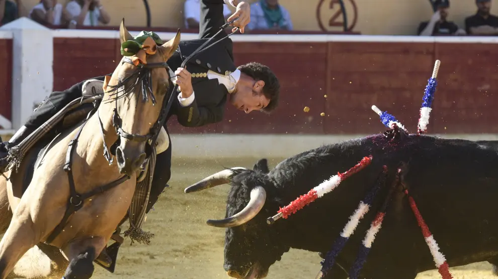 Fiestas de San Lorenzo Huesca Toros corrida de rejones 14 8 23 Foto Javier Navarro[[[DDA FOTOGRAFOS]]]