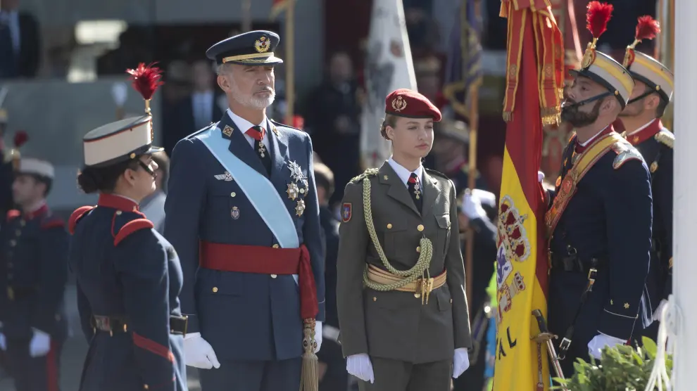 El Rey Felipe VI y la Princesa Leonor durante el homenaje a los caídos.