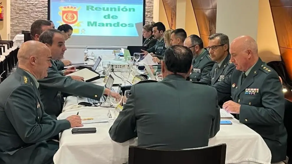 Reunión de mandos de la Guardia Civil celebrada en Aínsa.