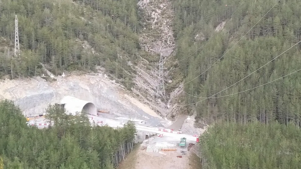 Túnel en la N-260 en Campo