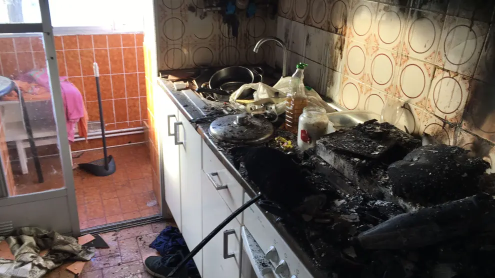 Estado en el que ha quedado la cocina del inmueble a causa del incendio.