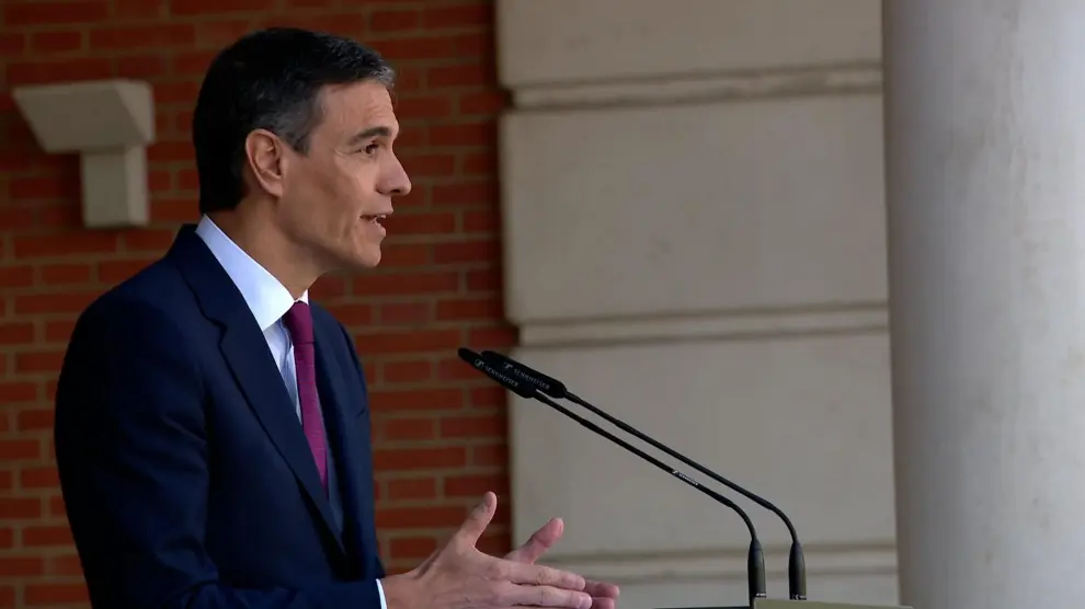 El presidente del Gobierno, Pedro Sánchez, comparece en el complejo de la Moncloa este lunes.