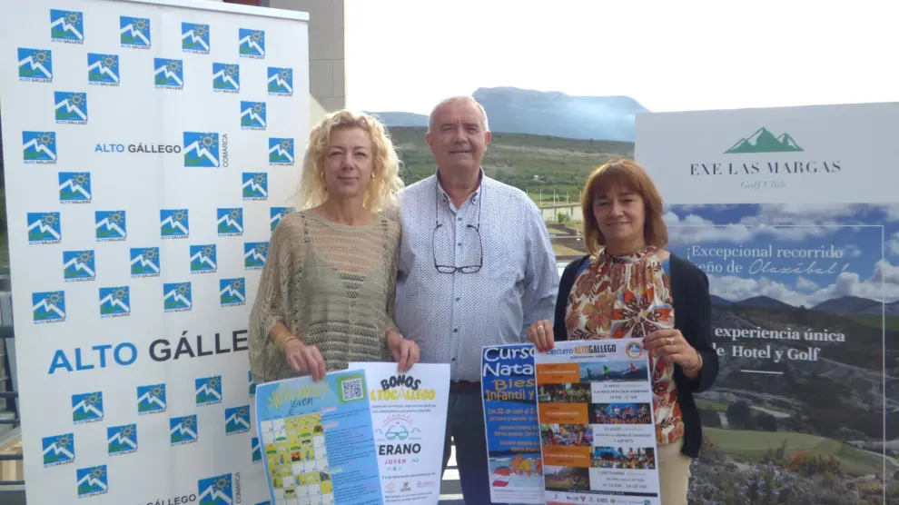 Vanesa Soria, Primitivo Grasa y Nuria Pargada han presentado este lunes el programa de actividades del verano en la Comarca.