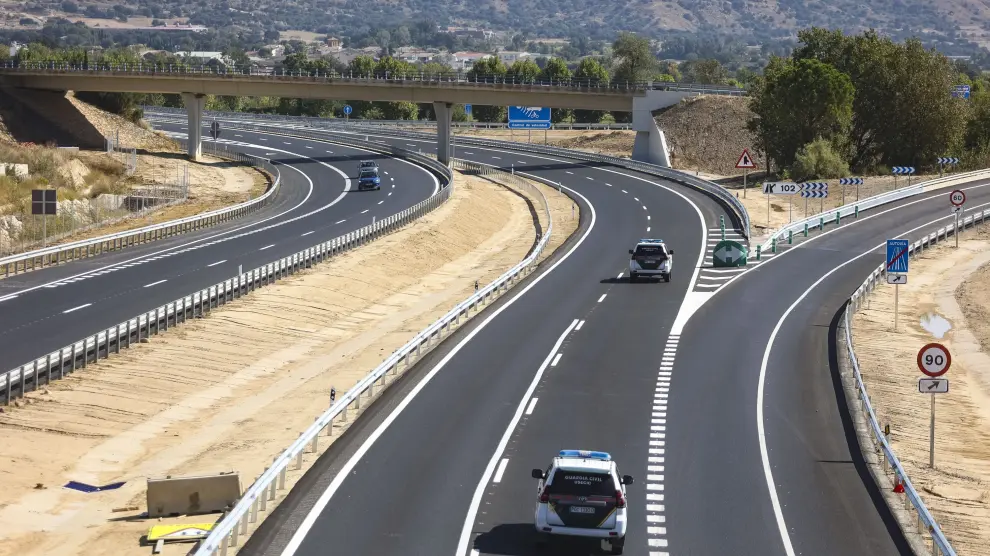 Desde el día 1 está en uso el tramo de la autovía de 12,8 kilómetros que une Huesca y Siétamo.