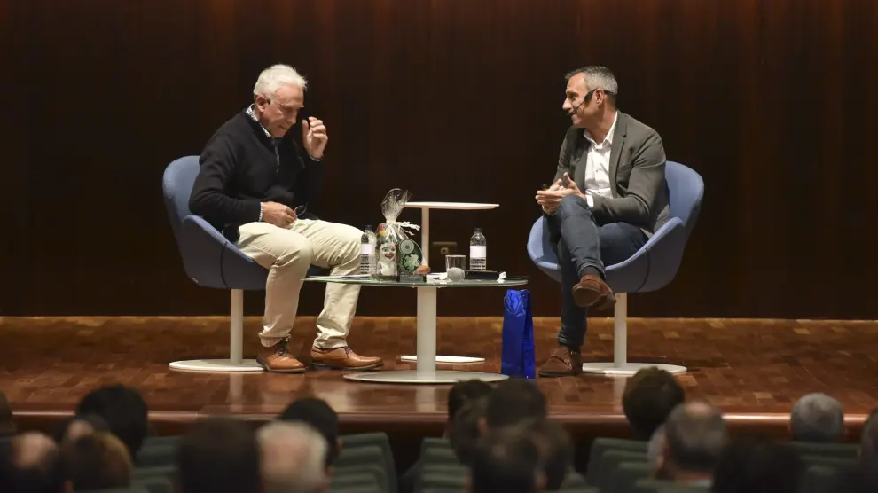 Miguel Ramón Cored charla con Daniel Chaverri