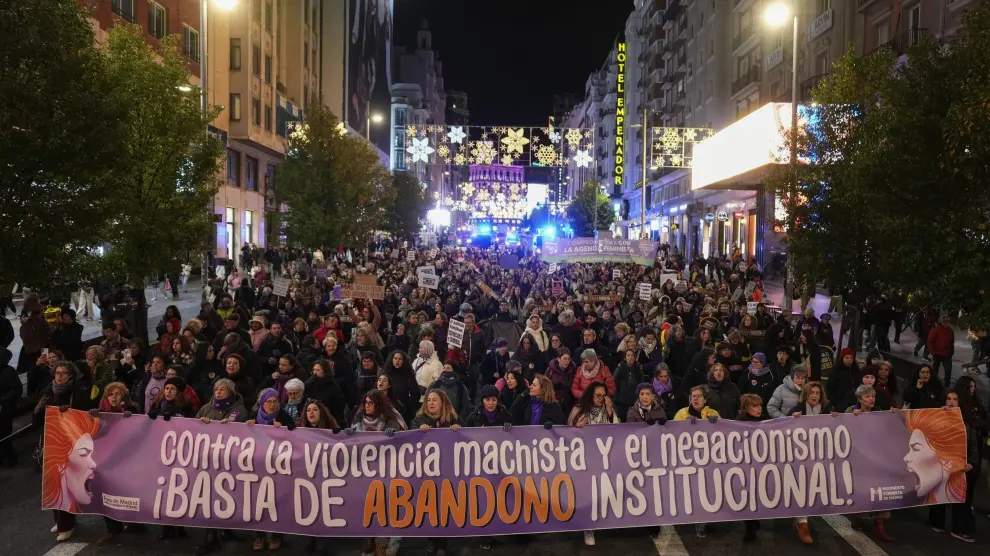 Miles de mujeres alzan la voz por calles de toda España contra la violencia machista y el negacionismo