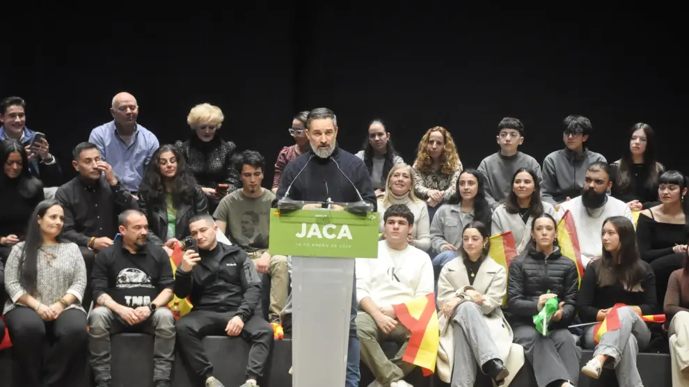 Abascal denuncia en Jaca “la gran estafa del bipartidismo”