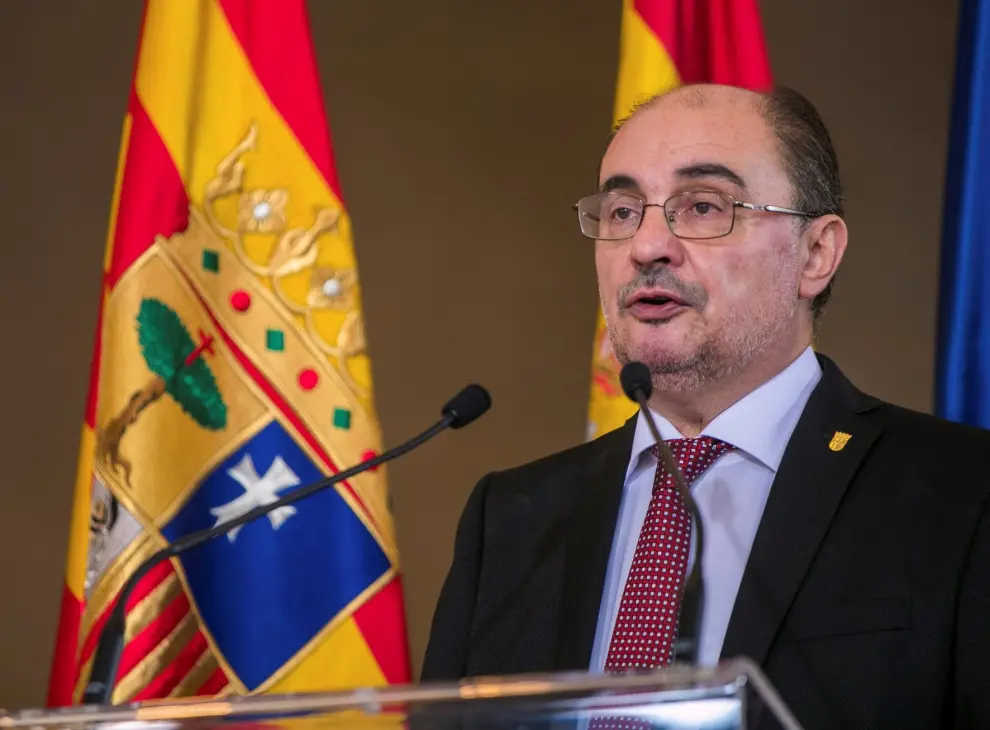 Lambán apoya el cese del director general Pérez Junca