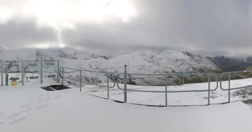 Primeras imágenes de nieve en el Pirineo.