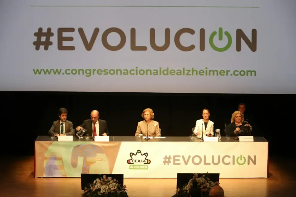La Reina Sofía preside en Huesca el Congreso Nacional de Alzhéimer
