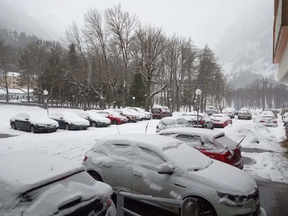 La borrasca de nieve llega a la provincia de Huesca