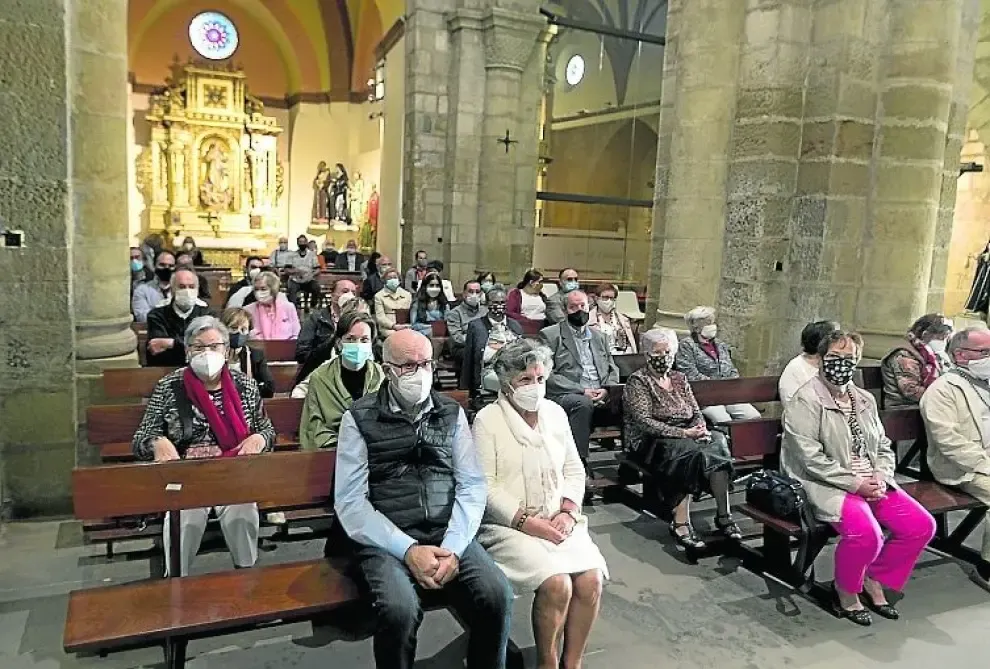 Visita del nuncio apostólico al Ayuntamiento de Monzón.
