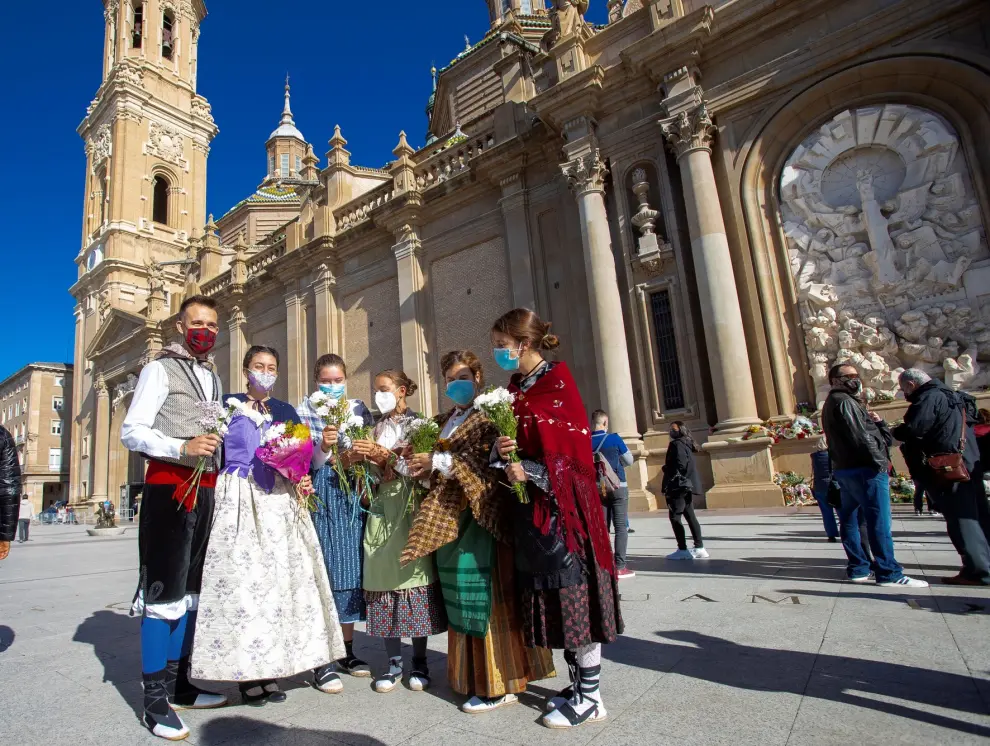 Zaragoza celebra un atípico día del Pilar.
