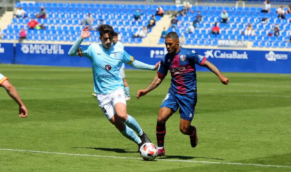 El Huesca B se enfrenta al Brea en Tercera División.