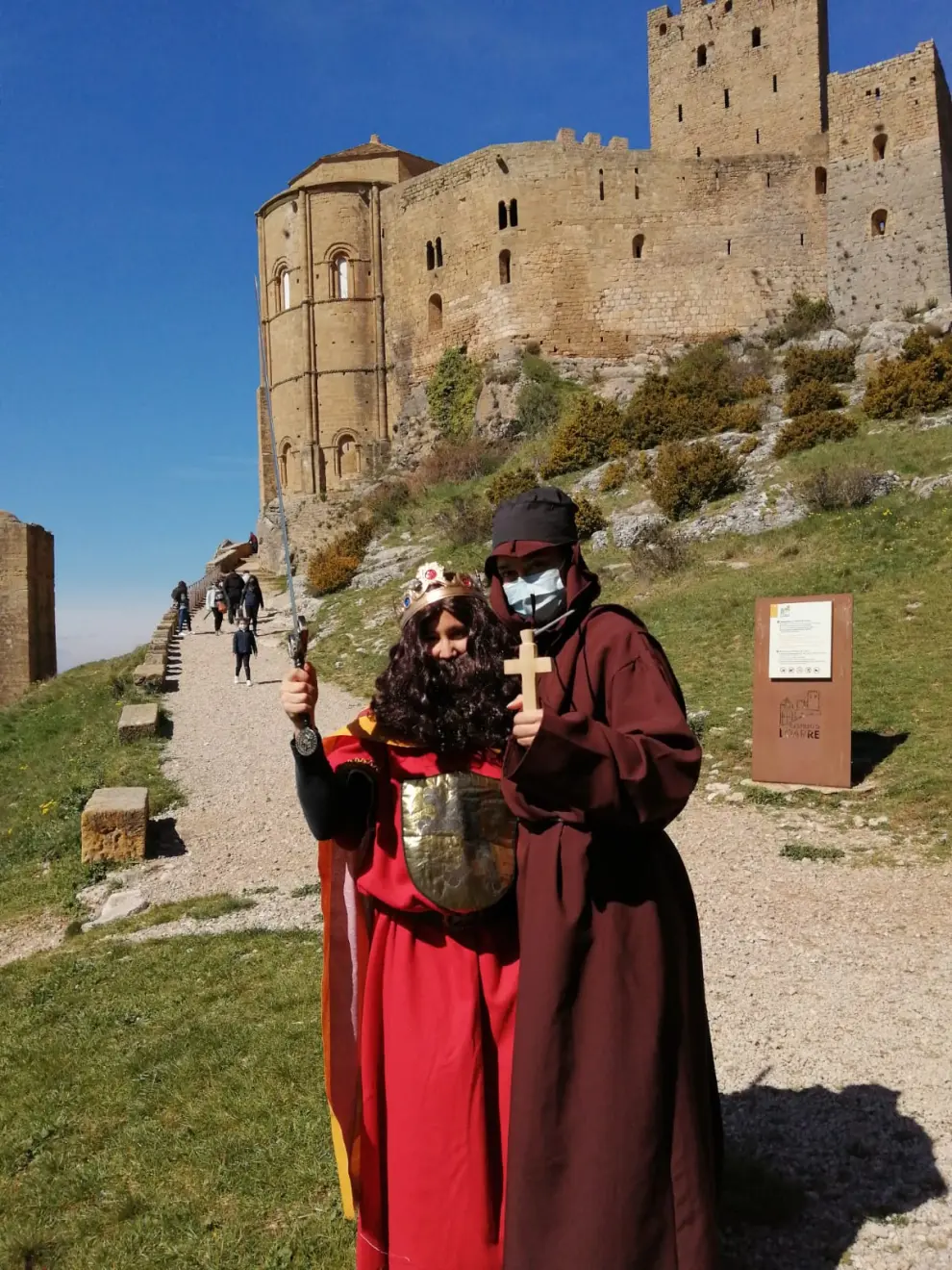 Recreación histórica en el Castillo de Loarre el viernes pasado.