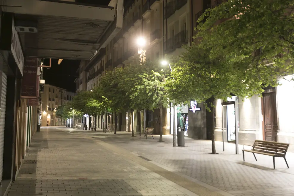 Los jóvenes aprovecharon para salir en un centro de Huesca con amplia vigilancia policial.