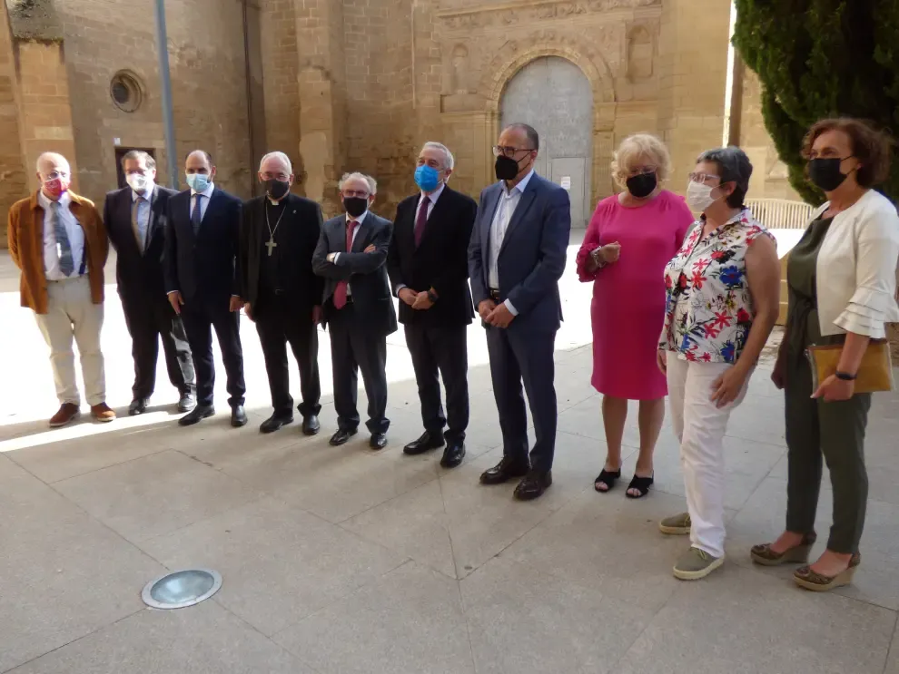 Han sido reconocidos el obispo Ángel Pérez y el consejero de Cultura, Felipe Faci tras el regreso de los bienes