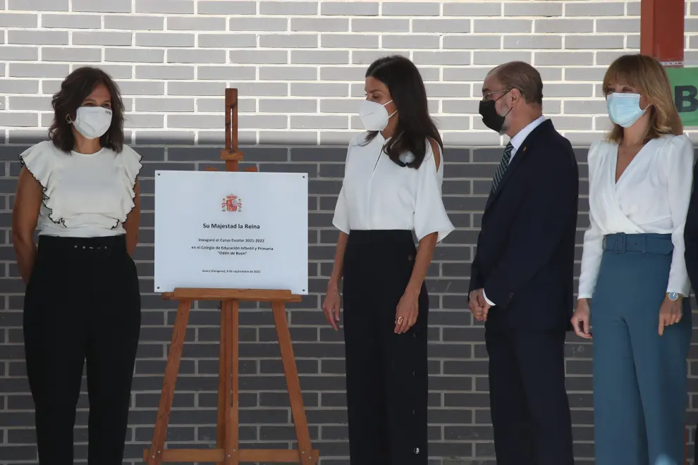 La Reina Letizia inaugura el nuevo curso escolar en Zuera.