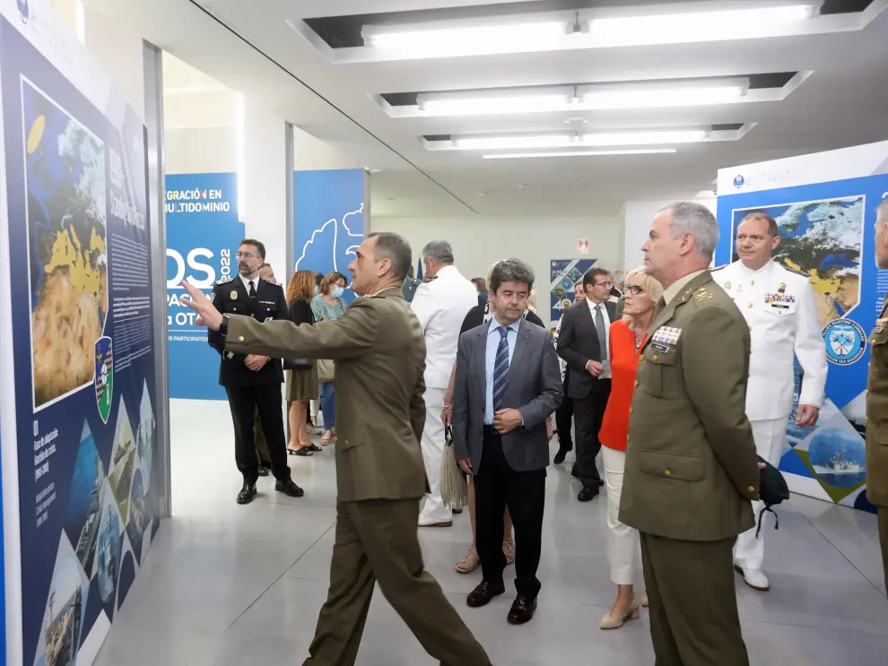 Dos exposiciones dan el pistoletazo de salida de la celebración en Huesca del Día de las Fuerzas Armada