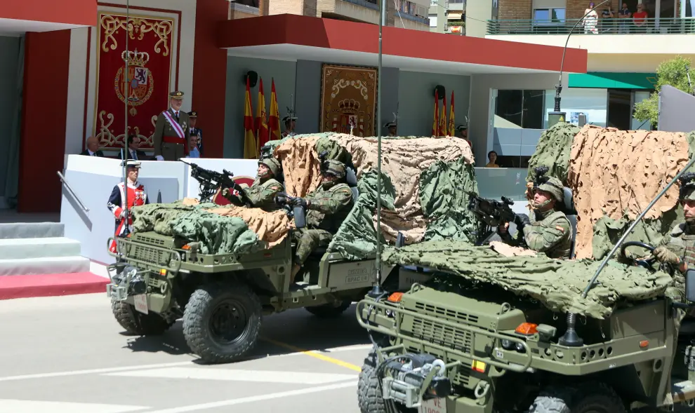 dia de las fueszas armadas desfile huesca   28 - 5 - 22  foto pablo segura[[[DDA FOTOGRAFOS]]]