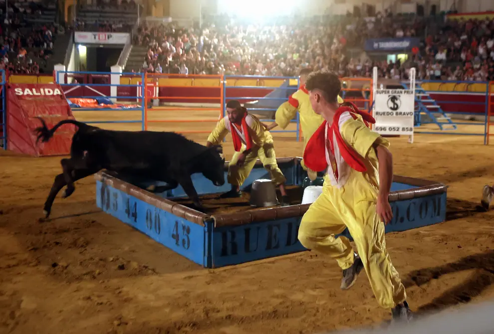 Los equipos de las seis peñas se enfrentaron a varias pruebas.