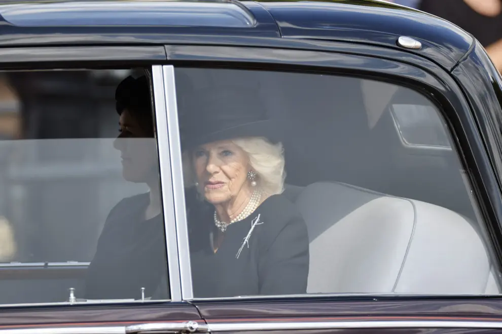 El cortejo fúnebre ha acompañado al féretro en su desfile desde el Palacio de Westminster.  BRITAIN QUEEN ELIZABETH II