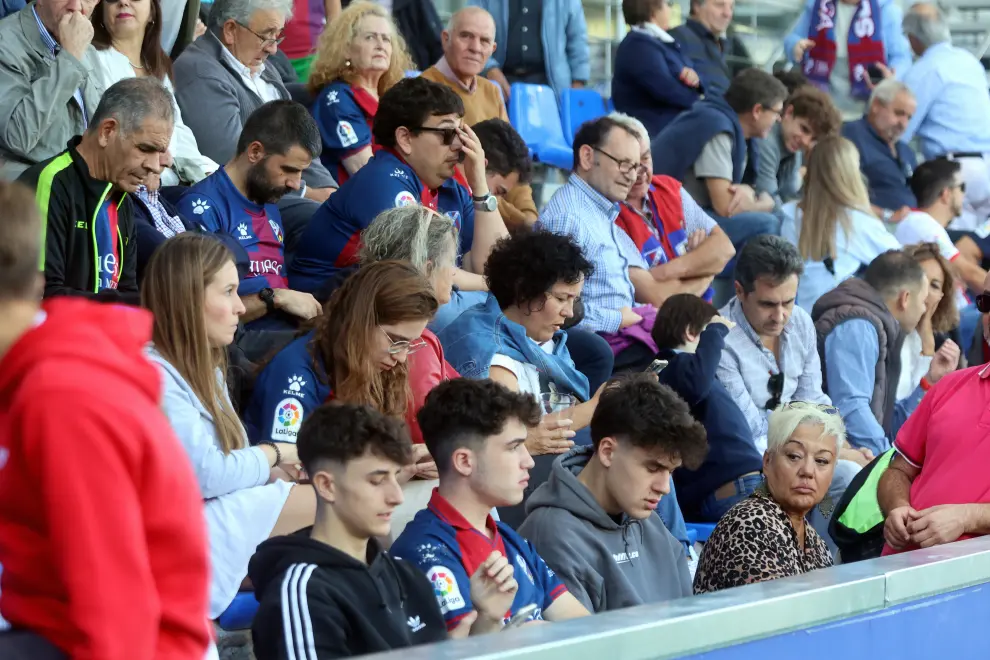 Así ha animado la afición al Huesca