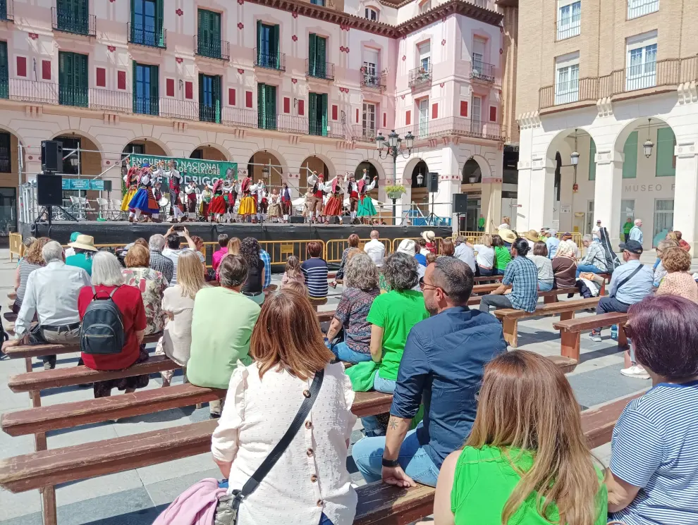 Un centenar de niños y niñas de Huesca, Tardienta, Calahora y Zamora se han dado cita este sábado en la capital altoaragonesa.