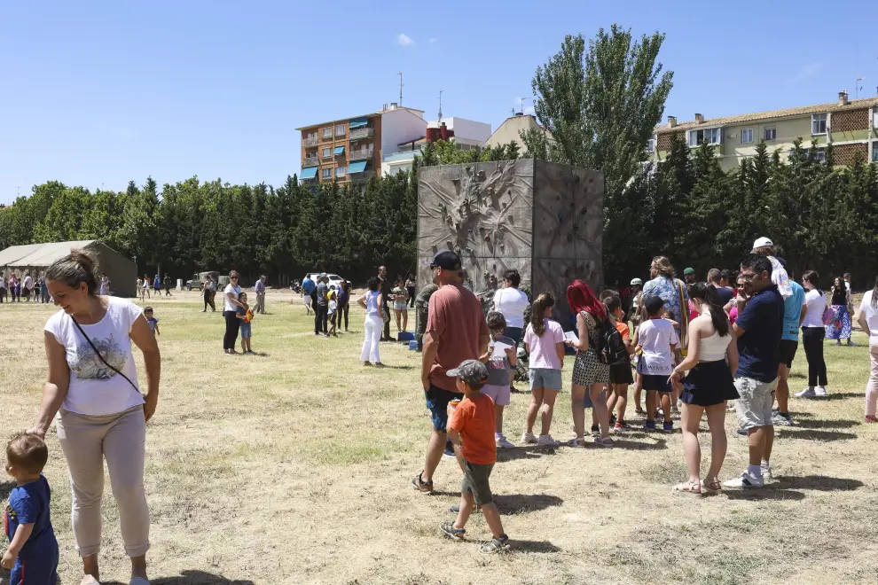 Cientos de visitantes conocen el cuartel Sancho Ramírez de Huesca