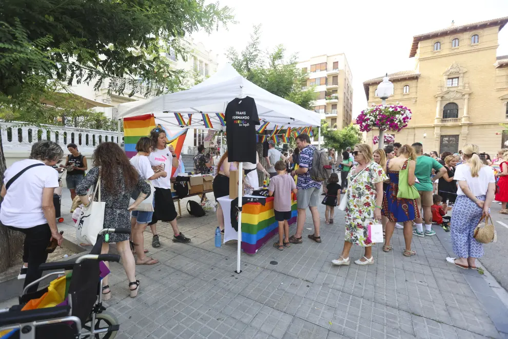 Huesca celebra el Orgullo LGTBIQ+ con varios actos en la plaza de Navarra.