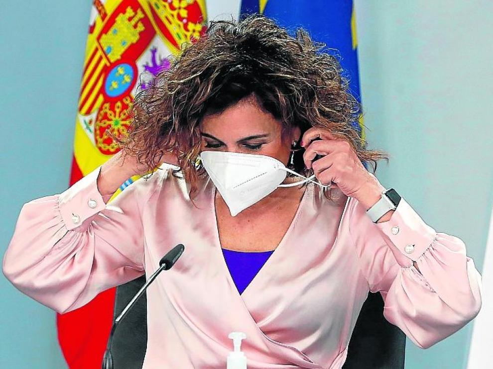 La ministra María Jesús Montero ayer durante la rueda de prensa tras el Consejo de Ministros.