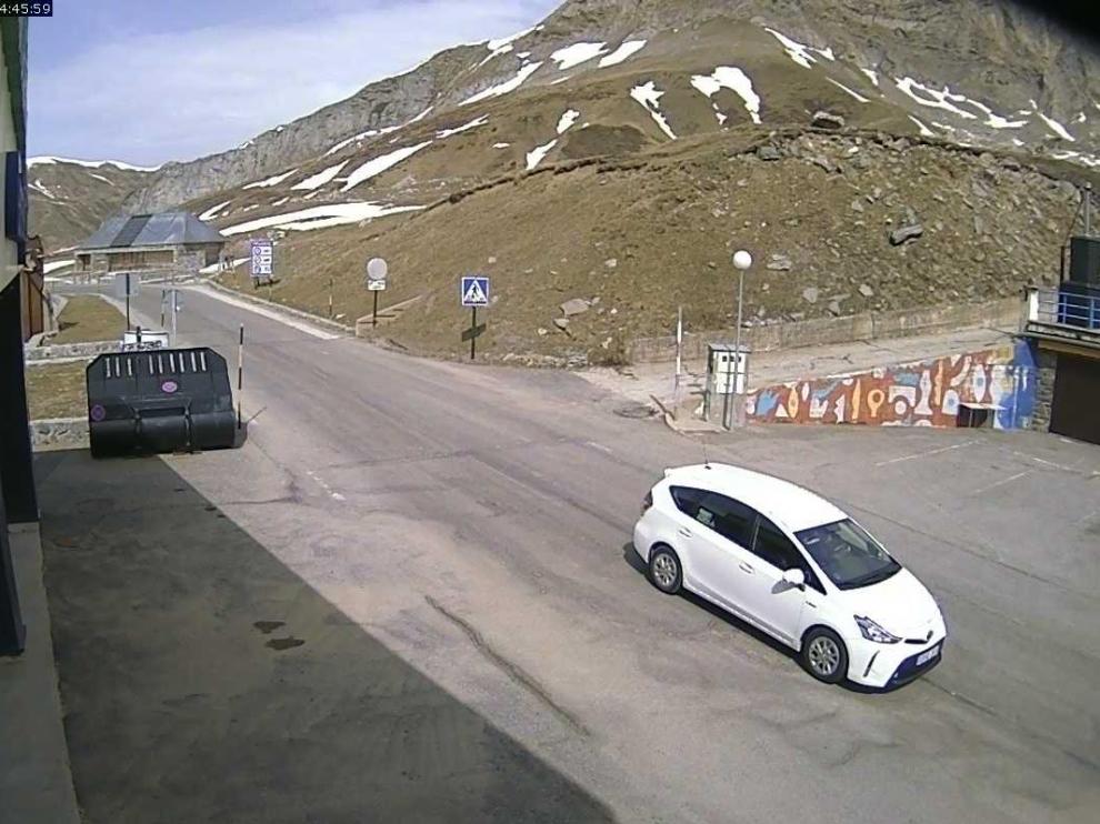 Imagen de este martes del paso de Portalet desde Francia.